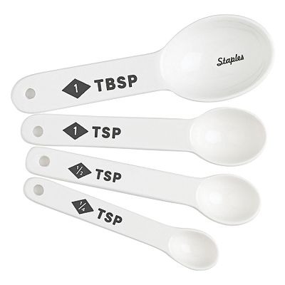white measuring spoon