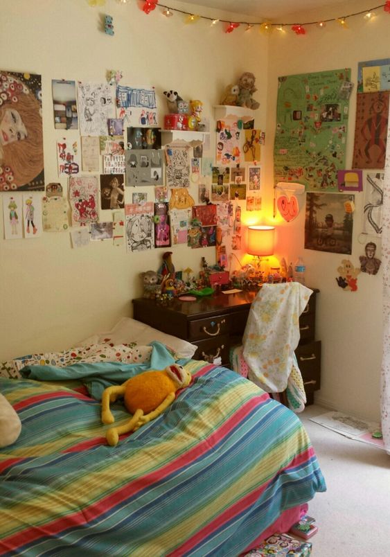Feeling nostalgic? 90s bedroom décor you can still own! - The ...